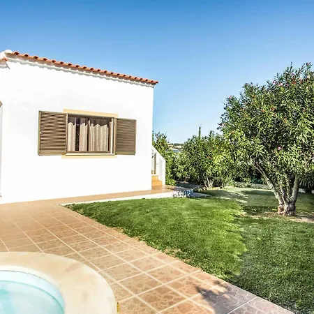 Lourenco Villa